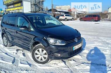 Микровэн Volkswagen Touran 2011 в Киеве