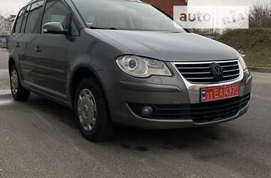 Минивэн Volkswagen Touran 2007 в Борисполе