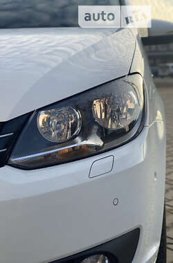 Микровэн Volkswagen Touran 2013 в Черновцах