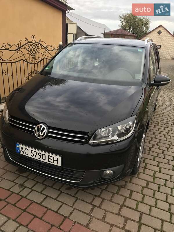 Volkswagen Touran 2012