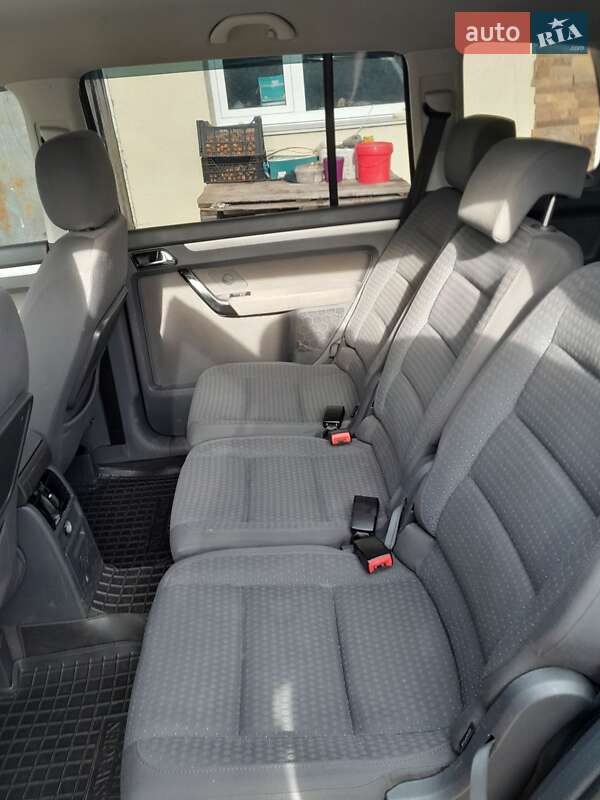 Мінівен Volkswagen Touran 2005 в Хмельницькому