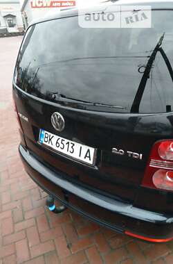 Минивэн Volkswagen Touran 2007 в Ровно