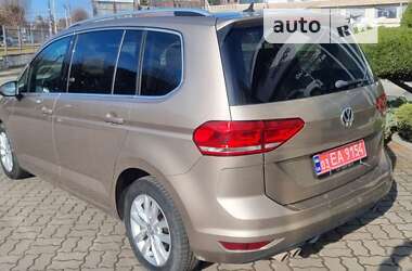 Микровэн Volkswagen Touran 2016 в Луцке