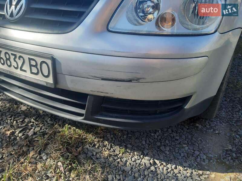 Минивэн Volkswagen Touran 2005 в Ужгороде