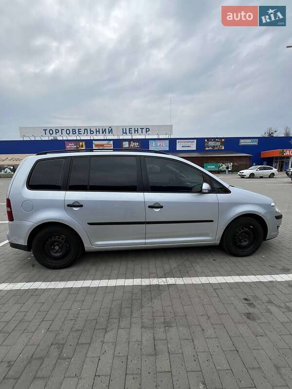 Минивэн Volkswagen Touran 2007 в Калуше фото 4 Минивэн Volkswagen Touran 2007 в Калуше