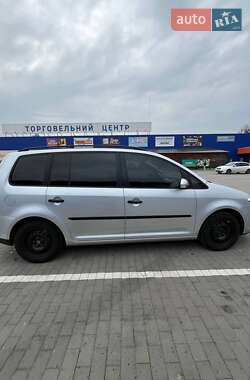 Мінівен Volkswagen Touran 2007 в Калуші