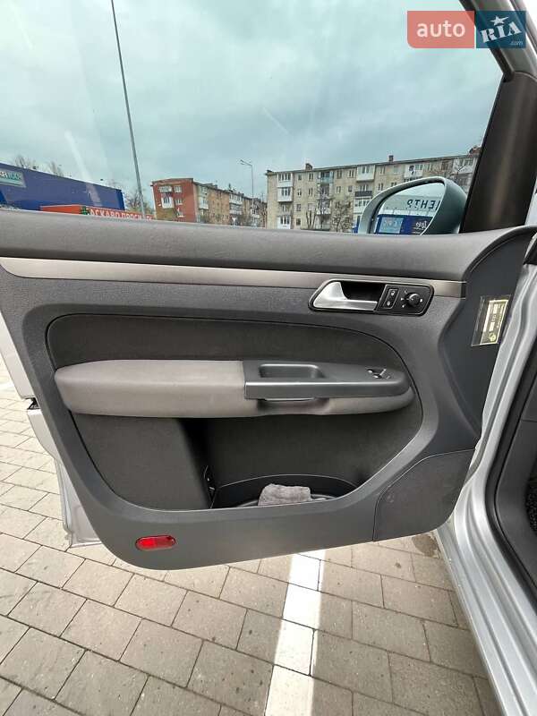 Минивэн Volkswagen Touran 2007 в Калуше фото 21 Минивэн Volkswagen Touran 2007 в Калуше