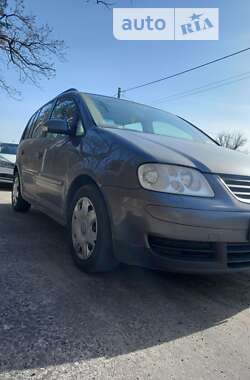 Минивэн Volkswagen Touran 2005 в Киеве