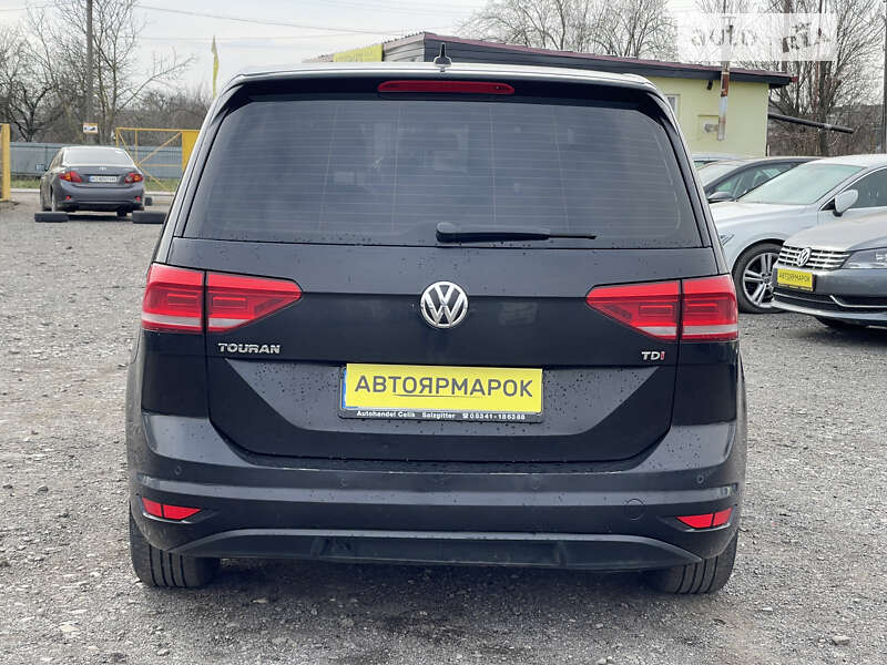 Микровэн Volkswagen Touran 2016 в Ужгороде