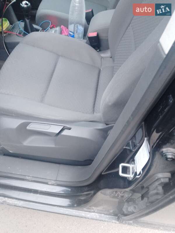 Минивэн Volkswagen Touran 2003 в Полонном