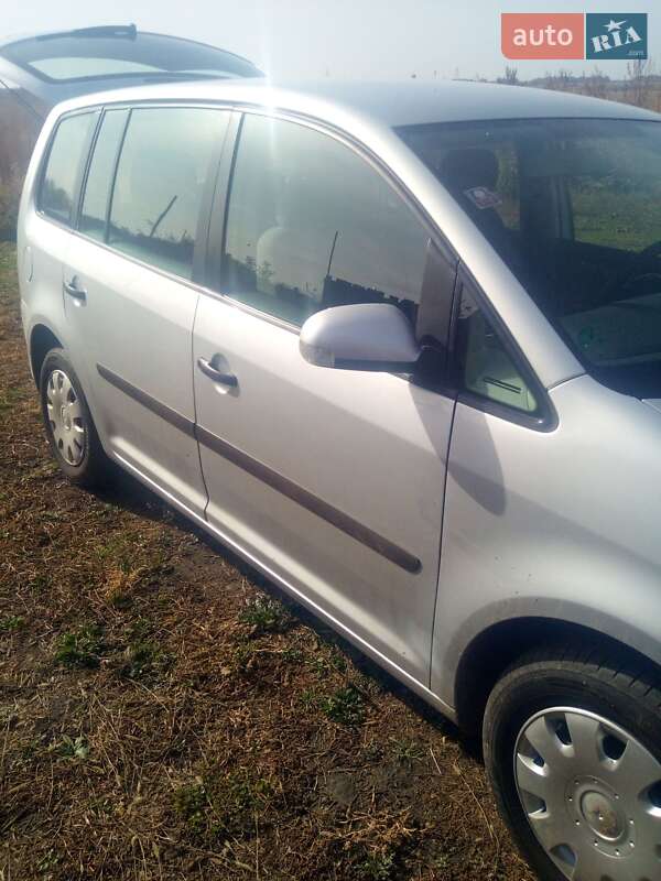 Минивэн Volkswagen Touran 2003 в Кременчуге