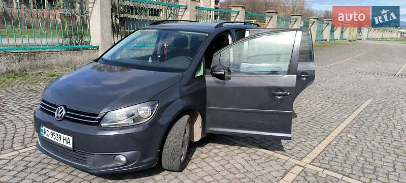 Volkswagen Touran 2014