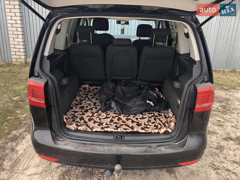 Минивэн Volkswagen Touran 2012 в Харькове