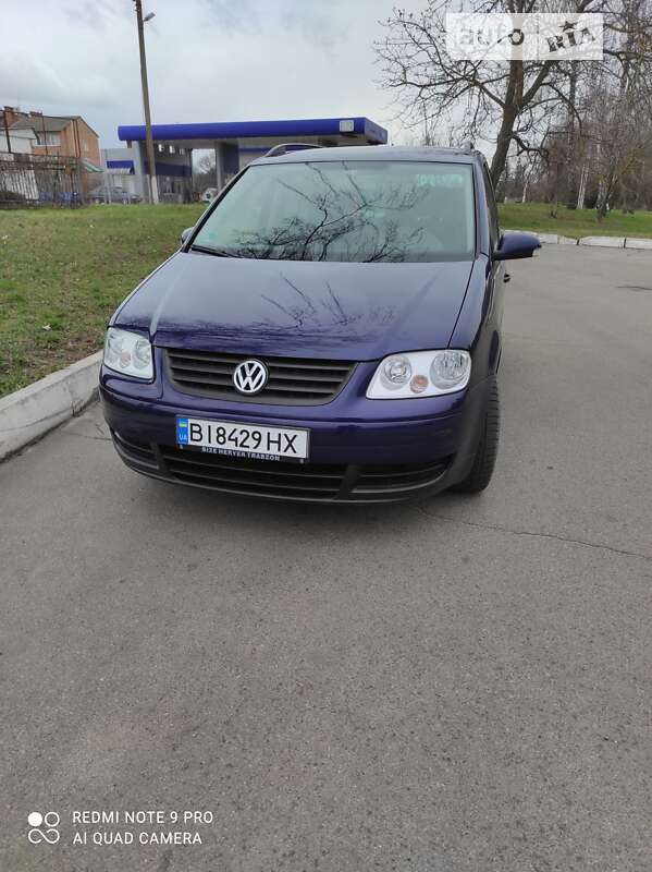 Мінівен Volkswagen Touran 2005 в Пирятині