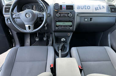 Минивэн Volkswagen Touran 2010 в Киеве