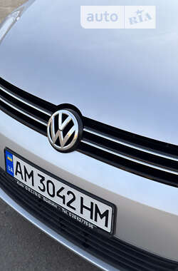 Мінівен Volkswagen Touran 2013 в Житомирі
