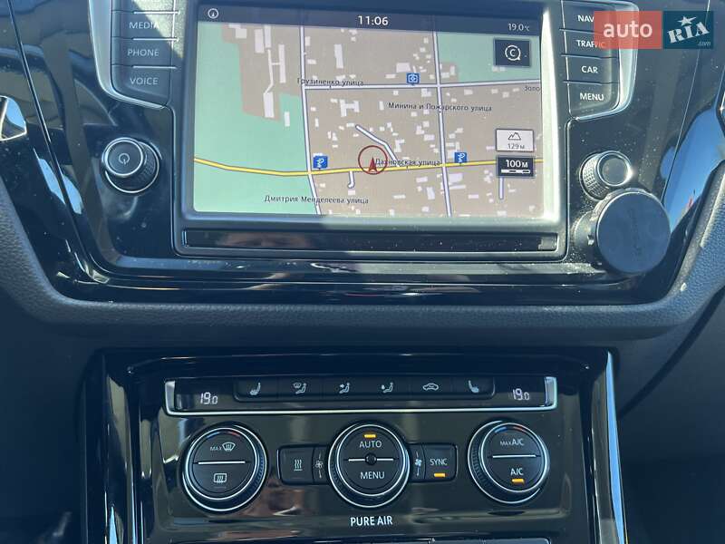 Мікровен Volkswagen Touran 2015 в Черкасах