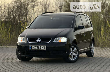 Мінівен Volkswagen Touran 2006 в Чернівцях