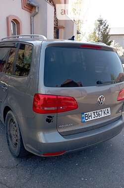 Минивэн Volkswagen Touran 2011 в Одессе