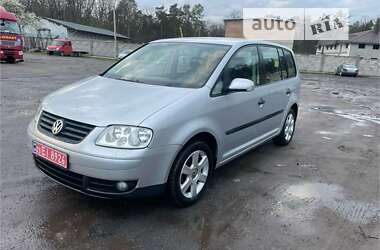 Мінівен Volkswagen Touran 2004 в Луцьку