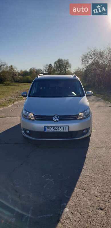 Мінівен Volkswagen Touran 2012 в Сарнах