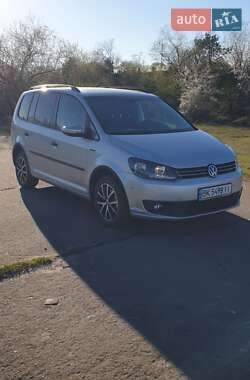 Минивэн Volkswagen Touran 2012 в 