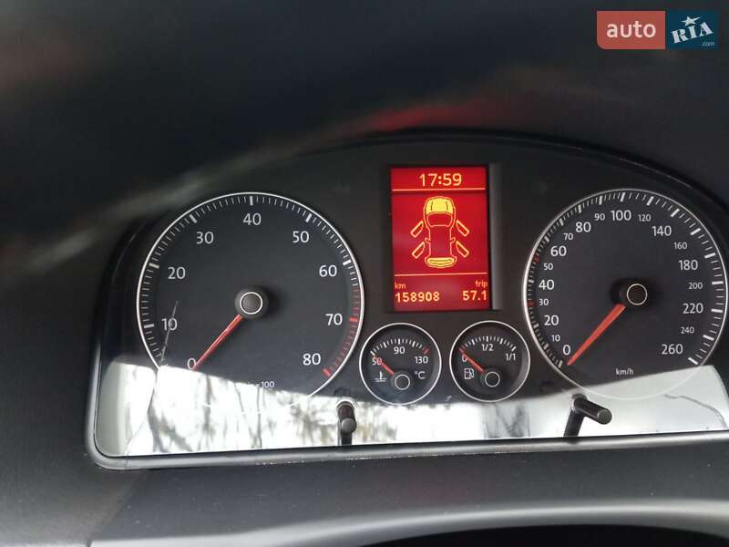 Мінівен Volkswagen Touran 2007 в Дубні