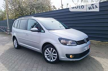 Микровэн Volkswagen Touran 2014 в Луцке