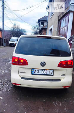 Мінівен Volkswagen Touran 2012 в Ужгороді
