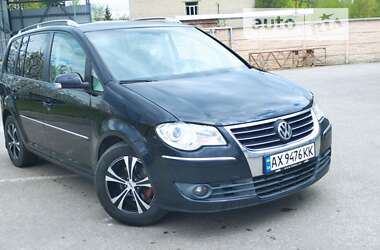 Мінівен Volkswagen Touran 2008 в Харкові