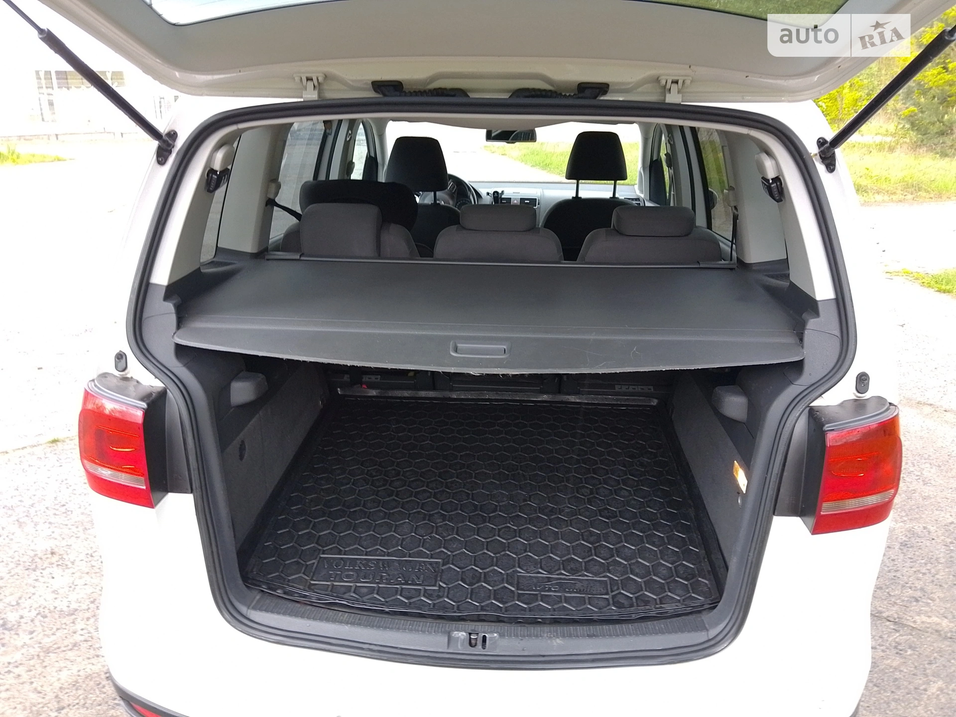 2011 Volkswagen Touran - мініатюра 23