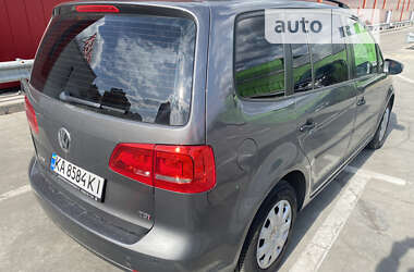 Минивэн Volkswagen Touran 2013 в Киеве