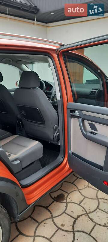 Минивэн Volkswagen Touran 2008 в Белой Церкви