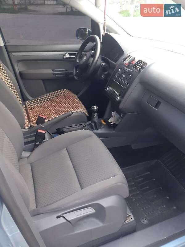 Мінівен Volkswagen Touran 2006 в Хмільнику фото 13 Мінівен Volkswagen Touran 2006 в Хмільнику