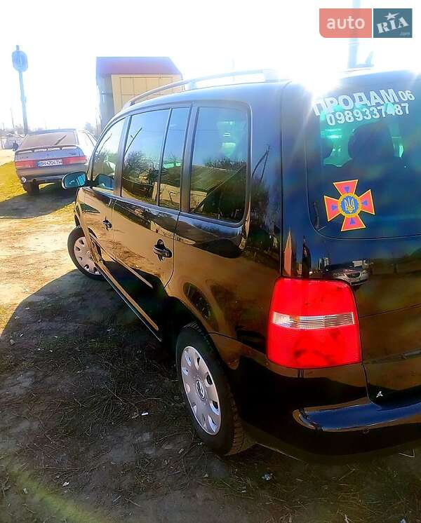 Мінівен Volkswagen Touran 2006 в Одесі