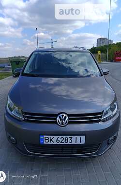 Мінівен Volkswagen Touran 2011 в Рівному