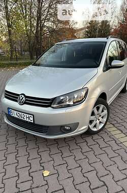 Минивэн Volkswagen Touran 2011 в Миргороде