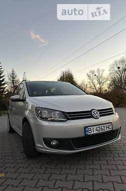 Минивэн Volkswagen Touran 2011 в Миргороде