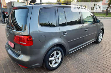 Минивэн Volkswagen Touran 2011 в Кривом Роге