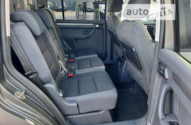 Минивэн Volkswagen Touran 2011 в Кривом Роге