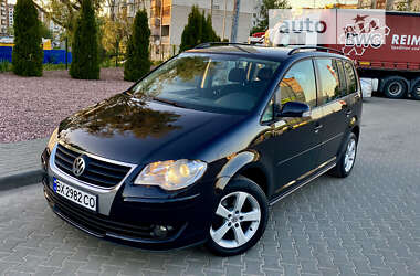 Минивэн Volkswagen Touran 2008 в Житомире