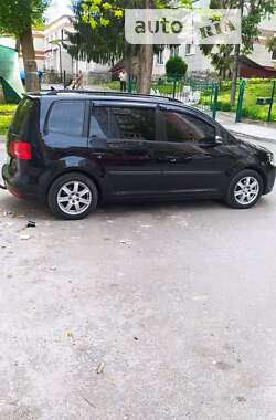 Мінівен Volkswagen Touran 2011 в Тернополі