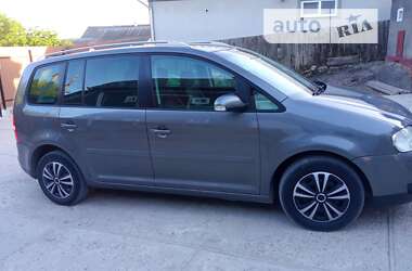 Минивэн Volkswagen Touran 2005 в Каменец-Подольском