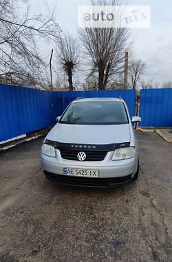 Минивэн Volkswagen Touran 2006 в Никополе