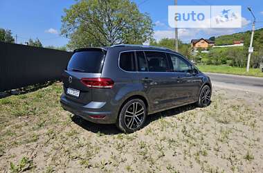 Микровэн Volkswagen Touran 2019 в Черновцах