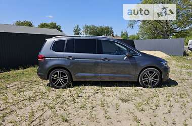 Микровэн Volkswagen Touran 2019 в Черновцах