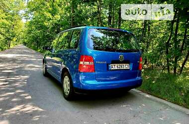 Мінівен Volkswagen Touran 2004 в Запоріжжі