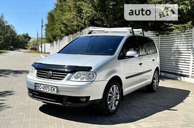 Минивэн Volkswagen Touran 2003 в Новомосковске