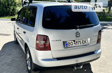 Минивэн Volkswagen Touran 2003 в Новомосковске