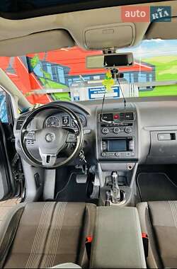 Минивэн Volkswagen Touran 2012 в 